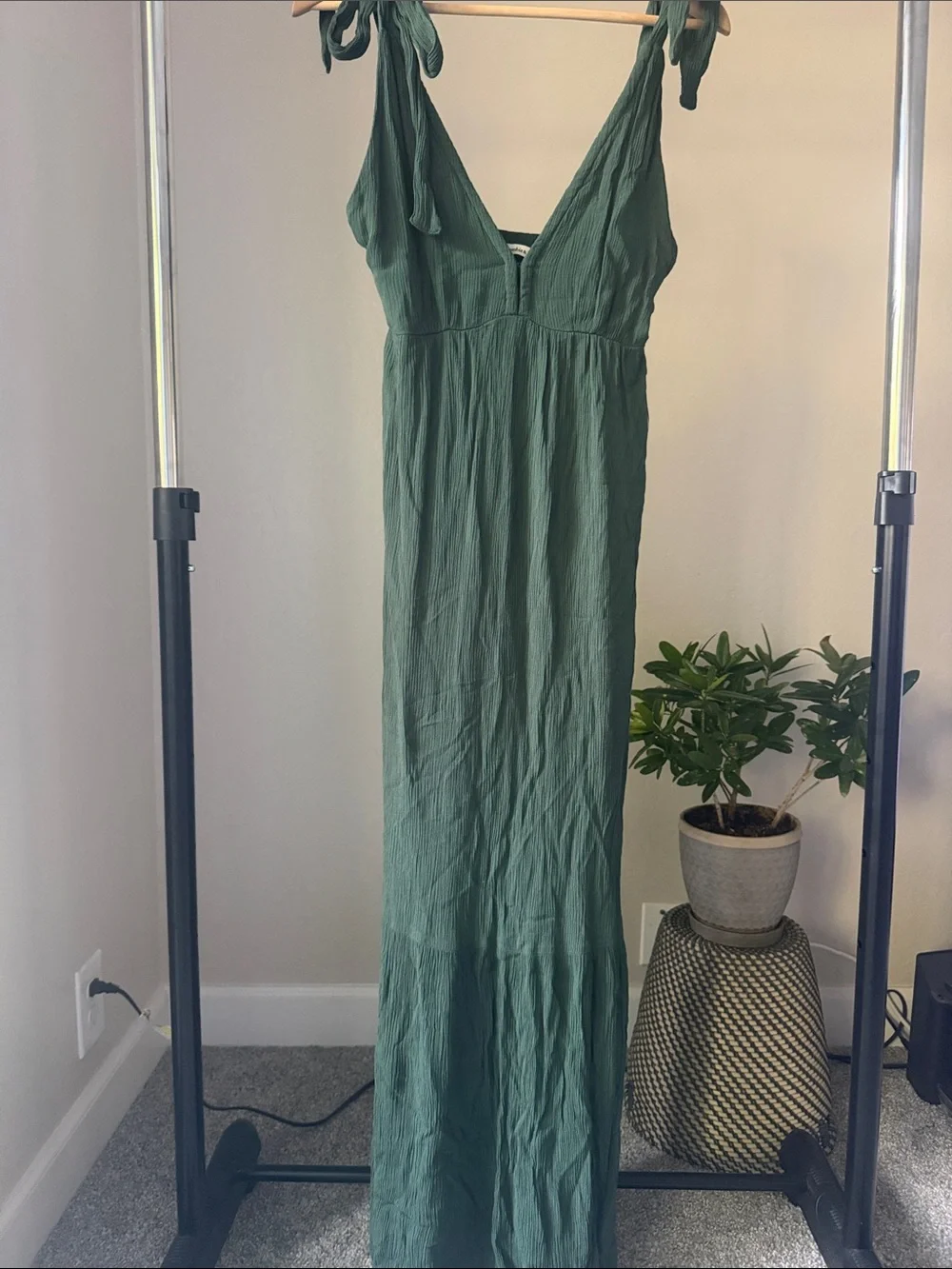 Abercrombie & Fitch Olive V-Neck Tiered Maxi Boho Cottagecore Dress Size XS